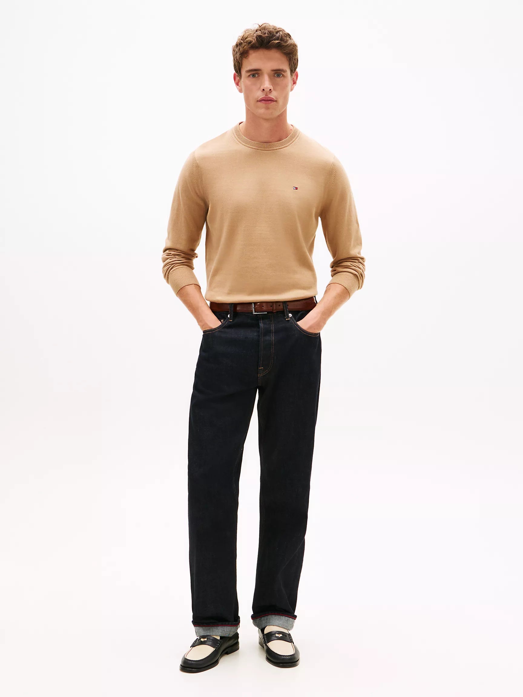 Sweater clásico cuello redondo Tommy Hilfiger - Camel