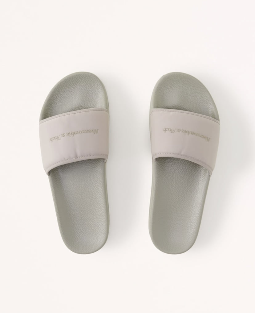 Slides Abercrombie & Fitch