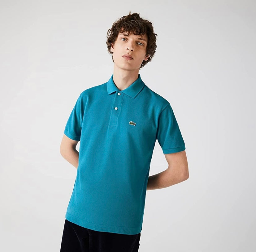CAMISETA CON CUELLO LACOSTE Classic Fit L.12.12 – Turquesa